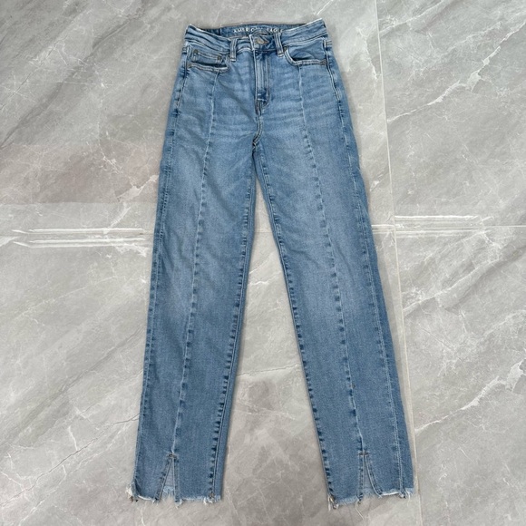 Women’s American Eagle Slim Straight Super Stretch Frayed Hem Jeans Size 00 - Picture 1 of 16